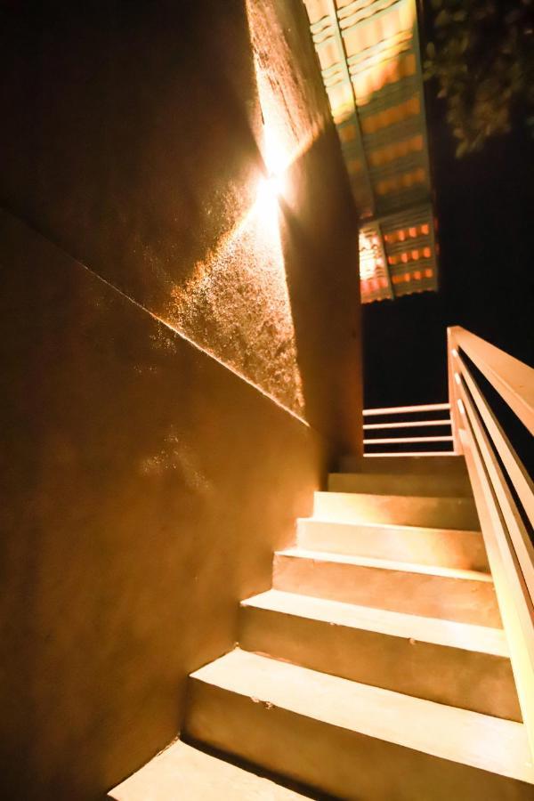 Stairway Way To Heaven Lejlighed Ambalangoda  Eksteriør billede